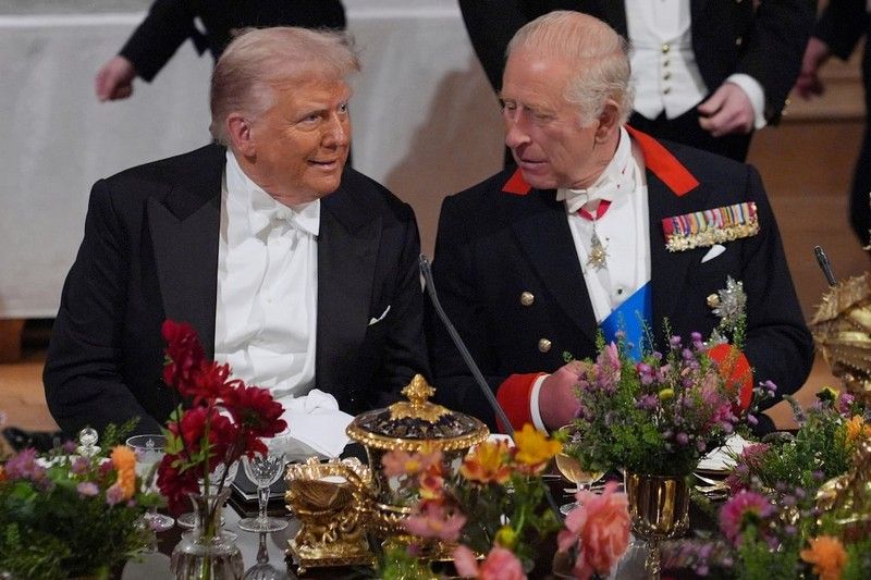 La leçon de Charles à Donald